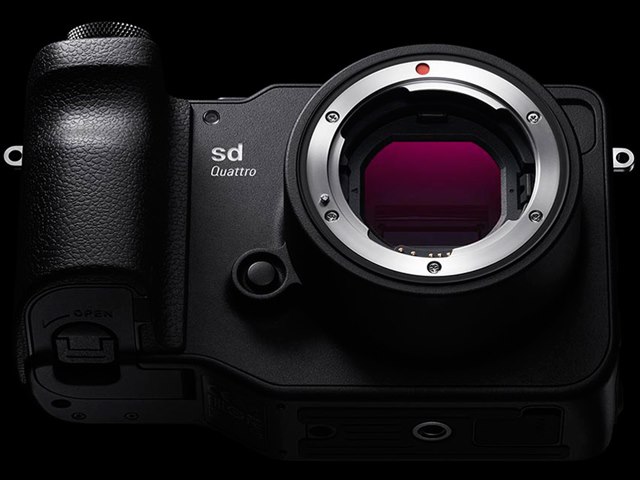 SIGMA sd Quattro 30mm F1.4 DC HSM Art レンズキットの製品画像