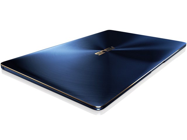 ZenBook 3 UX390UA UX390UA-256G [ロイヤルブルー]の製品画像 - 価格.com