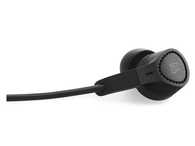 b&o beoplay e4
