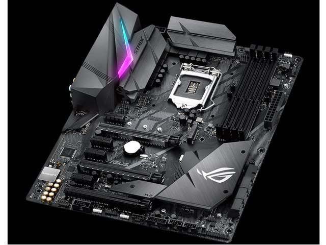 ROG STRIX Z370-F GAMINGの製品画像 - 価格.com