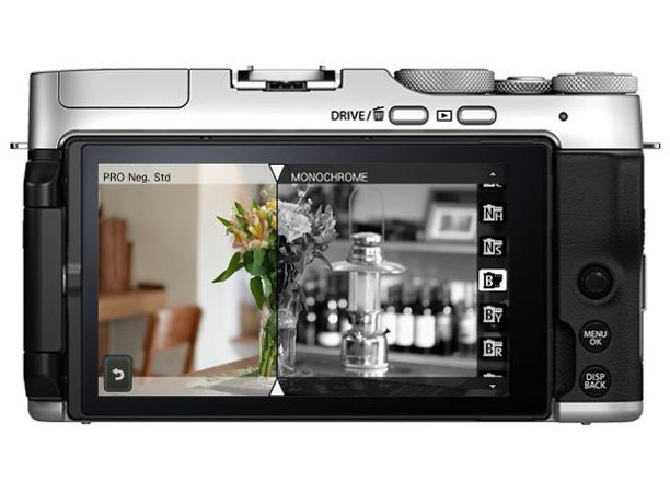 FUJIFILM X-A7 レンズキット [シルバー]の製品画像 - 価格.com