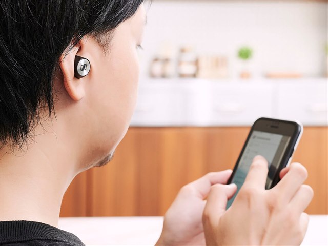 ヘッドホン MOMENTUM True Wireless 2 M3IETW2 BLACK Amazon.com: Sennheiser Consumer Audio Momentum True Wireless 2