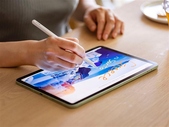iPad Air 10.9インチ 第4世代 Wi-Fi 64GB 2020年秋モデル MYFR2J/A [グリーン]の製品画像 - 価格.com