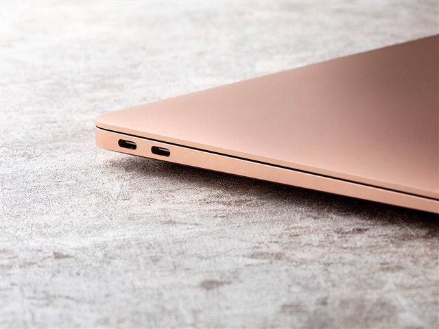 新品同様3★MacBook Air Retinaディスプレイ  MGND3J/A Apple MacBook Air Retinaディスプレイ 13.3 MGND3J/A [ゴールド] 価格