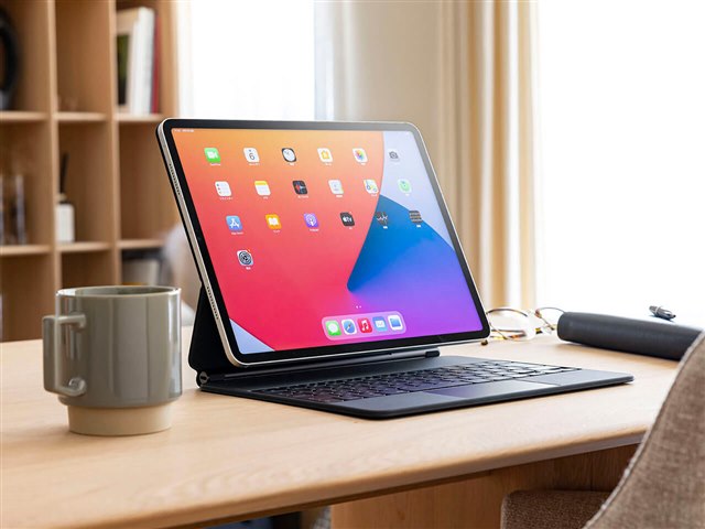 iPad Pro 12.9インチ 第5世代 Wi-Fi 128GB 2021年春モデル MHNG3J/A ...