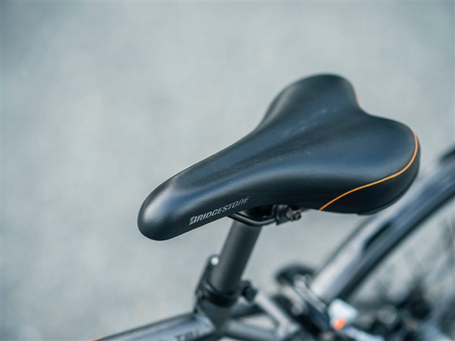 TB1e ブリヂストン TB7B42 マットグレー 乗るなら楽しい自転車に｜ブリヂストン TB1e TB7B42｜価格.com