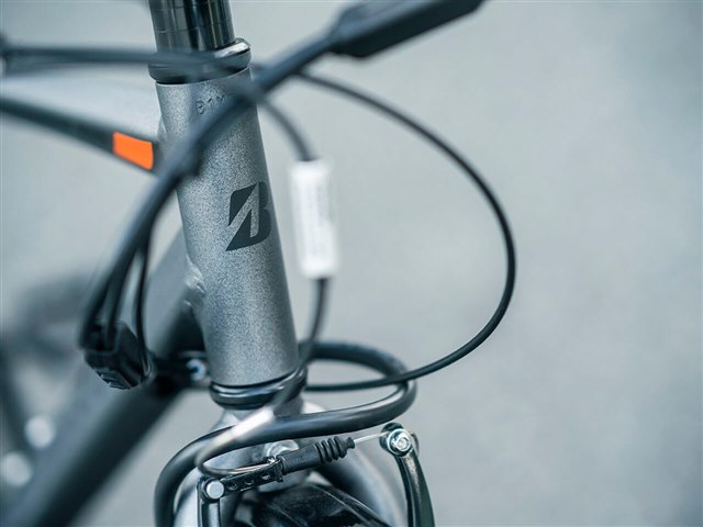 TB1e ブリヂストン TB7B42 マットグレー TB1e TB7B42 [T.Xマットグレー] + 専用充電器の製品画像 - 価格.com