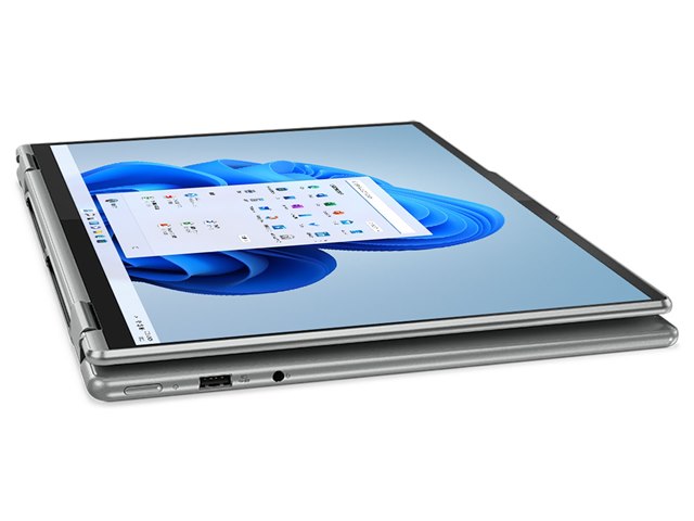 Lenovo Yoga 770i Core i7 12700H・32GBメモリー・1TB SSD・16型WQXGA