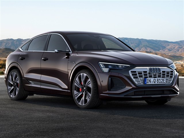 Q8 スポーツバック e-tron 2023年モデルの製品画像 - 価格.com