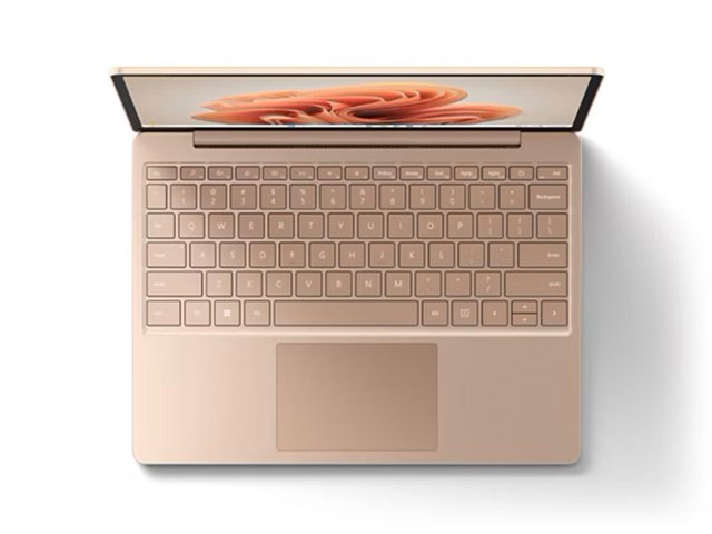【極美品】Surface Laptop Go3　特別モデル　EP2-29491 Surface Laptop Go 3 学生向け特別モデル EP2-29491 [サンド