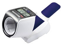 ■現状品■ オムロン HEM-1025 上腕式 自動血圧計 簡易チェック 動作○ 付属品○ 箱付 データ消去済 (2830273) オムロン、測定データをパソコンで管理できる上腕式血圧計 - 価格