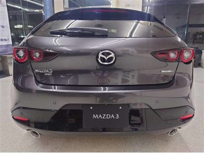 マツダ MAZDA3ファストバック 2.0 X ブラックトーンエディション 4WD 294.0万円 令和3年(2021年) 北海道 中古車 -  価格.com